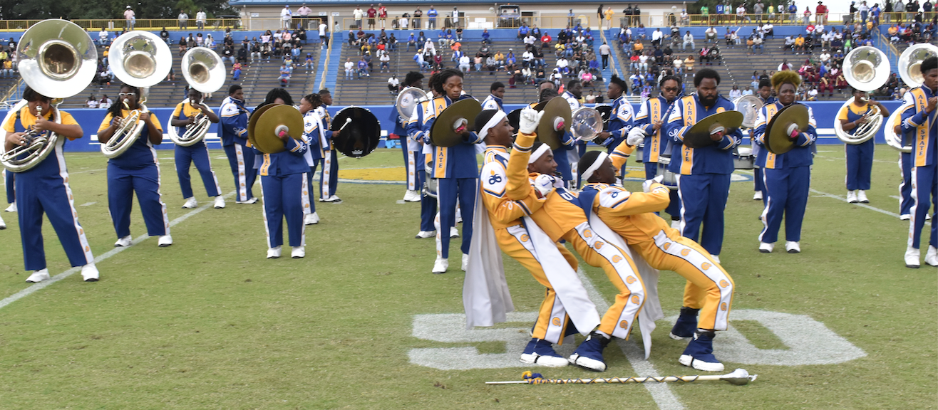 Drum Majors Performing